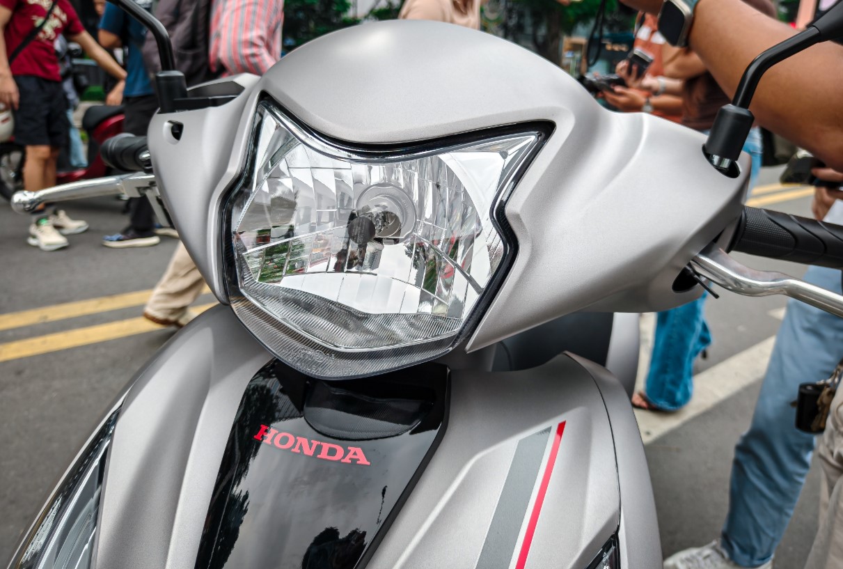 Honda chính thức ra mắt ‘Tiểu SH’ Vision 2026 tại Việt Nam với ngoại hình mới mẻ, giá cực hấp dẫn