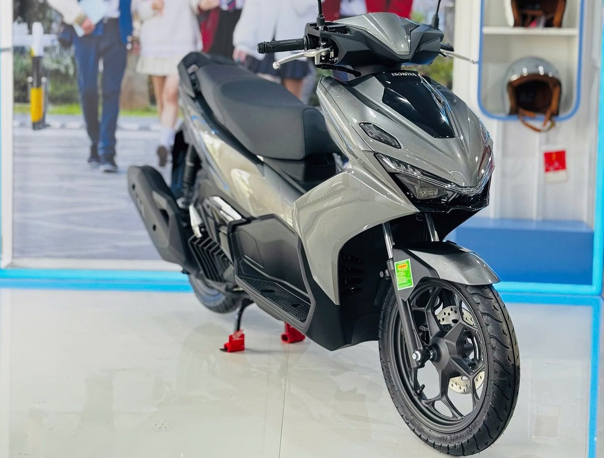 Bảng giá xe Honda Air Blade 2026 giữa tháng 12/2025 siêu hấp dẫn: Giá cực rẻ hút khách Việt cuối năm