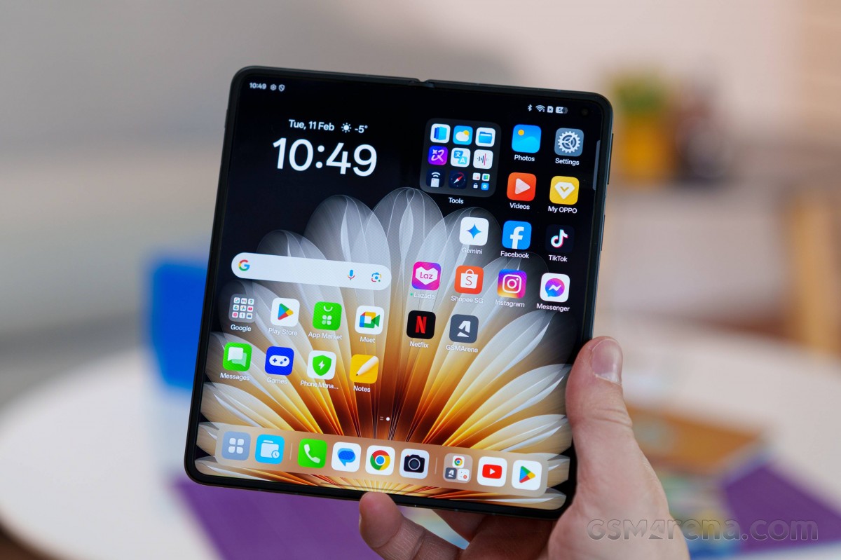 Đ&acirc;y l&agrave; chiếc điện thoại gập pin tr&acirc;u đ&aacute;ng mua bậc nhất Việt Nam, so k&egrave; cực gắt với Galaxy Z Fold7