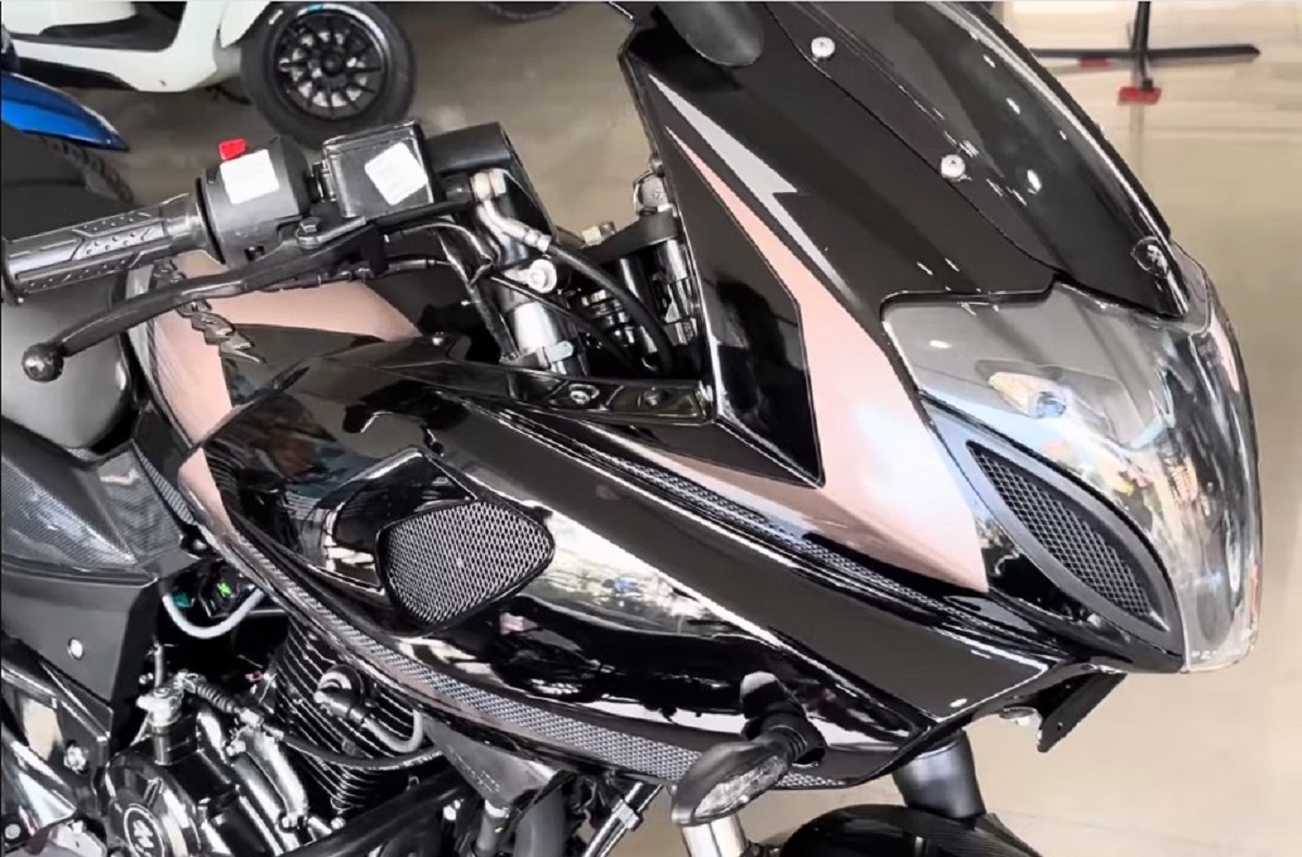 &lsquo;Vua c&ocirc;n tay&rsquo; 220cc mới ch&iacute;nh thức ra mắt gi&aacute; 32 triệu đồng: Khắc chế cứng Honda Winner R v&agrave; Exciter