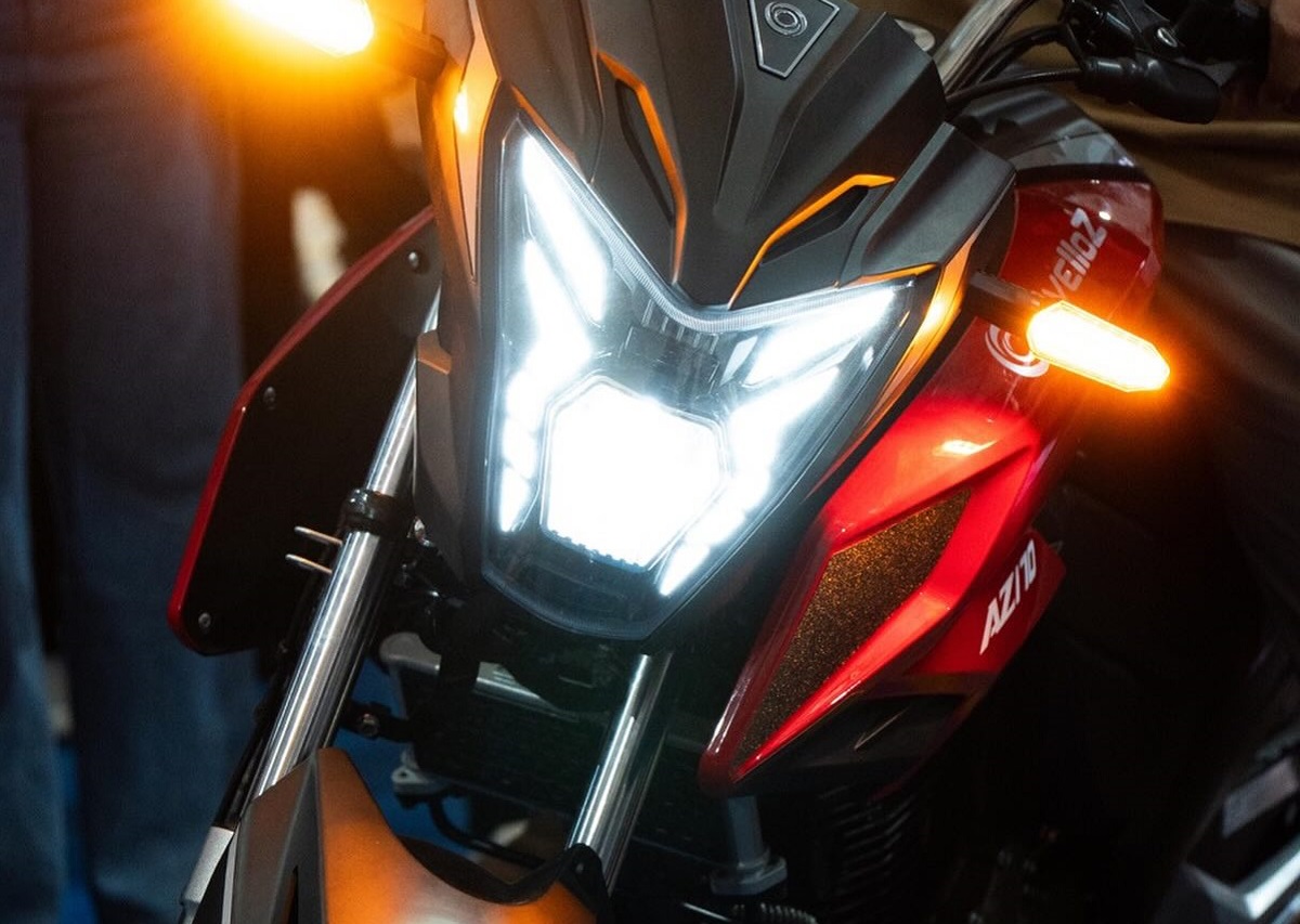 &lsquo;Vua c&ocirc;n tay&rsquo; 170cc mới ch&iacute;nh thức về đại l&yacute;: Chơi tới bến với Honda Winner R v&agrave; Yamaha Exciter 155