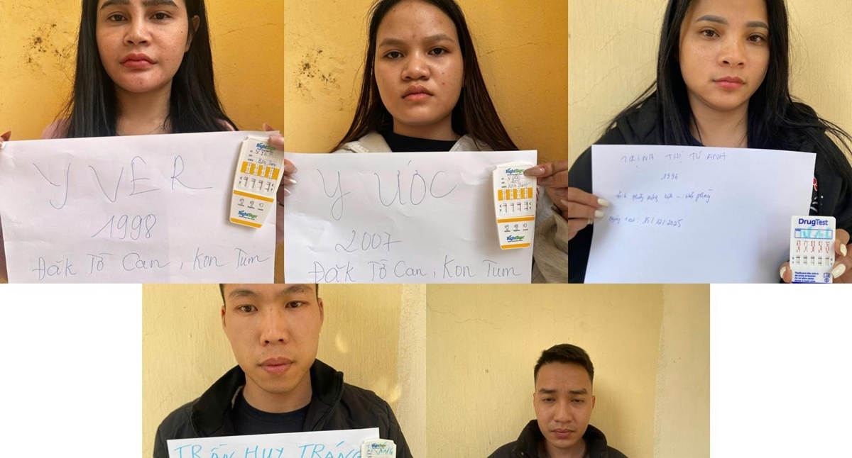 Bị c&ocirc;ng an ập v&agrave;o kiểm tra, 5 &lsquo;d&acirc;n chơi&rsquo; rủ nhau leo n&oacute;c nh&agrave; vệ sinh để trốn v&agrave; c&aacute;i kết bẽ b&agrave;ng