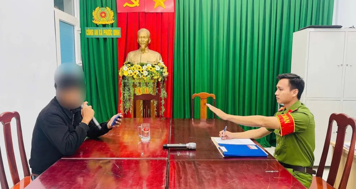 H&aacute;t karaoke g&acirc;y ồn &agrave;o trong khu d&acirc;n cư, người đ&agrave;n &ocirc;ng ở Kh&aacute;nh H&ograve;a bị c&ocirc;ng an mời lập bi&ecirc;n bản, xử l&yacute; ra sao?
