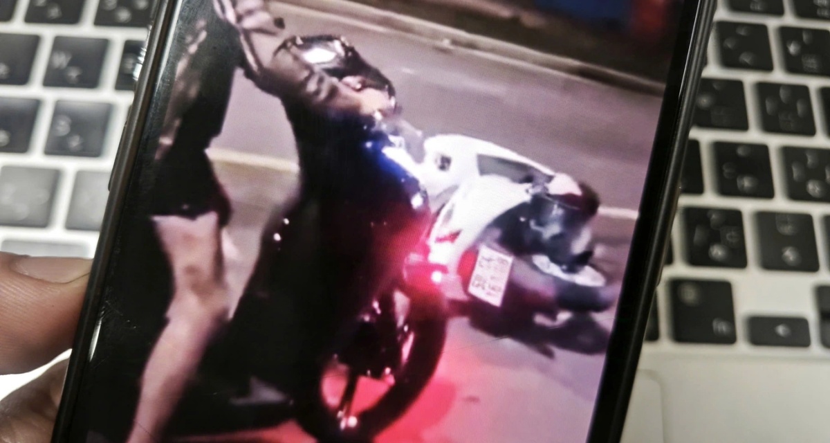 X&aacute;c minh vụ 3 thanh ni&ecirc;n ở TPHCM bị người lạ tấn c&ocirc;ng gần cầu Ba Son: Tiết lộ diễn biến to&agrave;n bộ sự việc