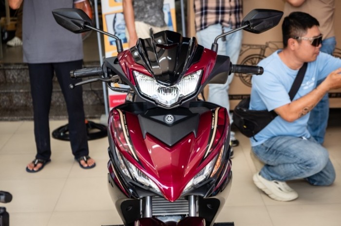Tin xe trưa 17/12: &lsquo;Vua xe số&rsquo; Yamaha 135cc vừa về Việt Nam, 'ăn đứt' Honda Future v&agrave; Wave Alpha ảnh 1