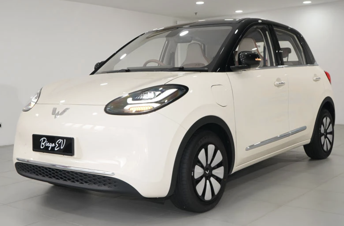 2diem-tin-o-to-1812-kinh-dich-yaris-cross-ra-mat-toyota-c-hr-gia-hon-12-ty-dong-trinh-lang-1766050911.png