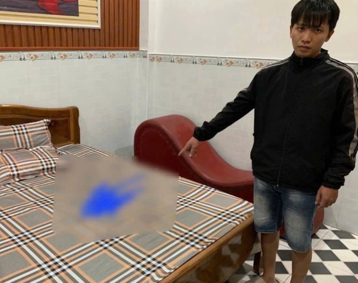 Tạm giữ g&atilde; thanh ni&ecirc;n dụ dỗ người y&ecirc;u v&agrave;o nh&agrave; nghỉ để tống tiền, tr&oacute;i ch&acirc;n tay nạn nh&acirc;n rồi bỏ đi