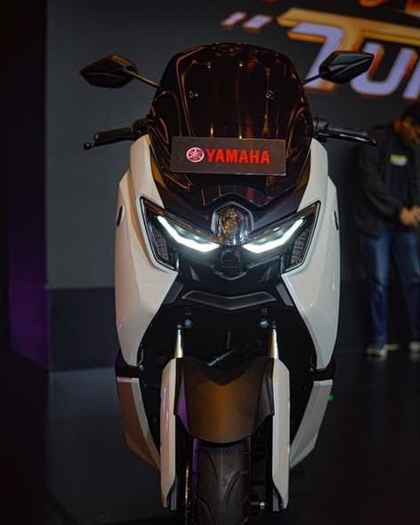 Đại l&yacute; Việt bắt đầu nhận cọc &lsquo;vua xe ga&rsquo; 155cc mới của Yamaha, Honda SH đứng trước nguy cơ &lsquo;ra r&igrave;a&rsquo; ảnh 4