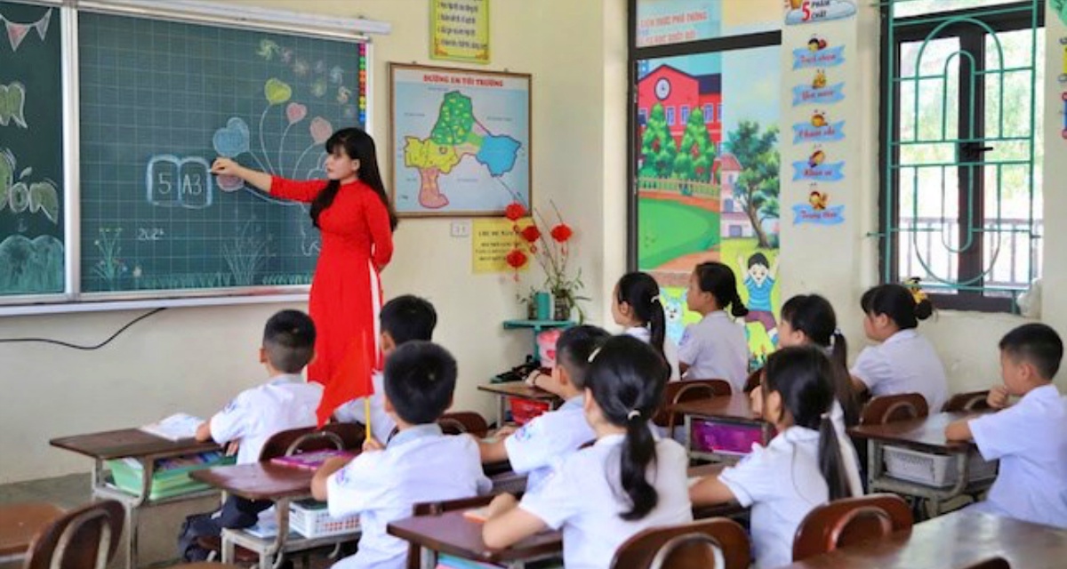 Bộ GDĐT ra lệnh s&aacute;p nhập trường học, tinh giản bi&ecirc;n chế, quyền lợi gi&aacute;o vi&ecirc;n thay đổi ra sao?