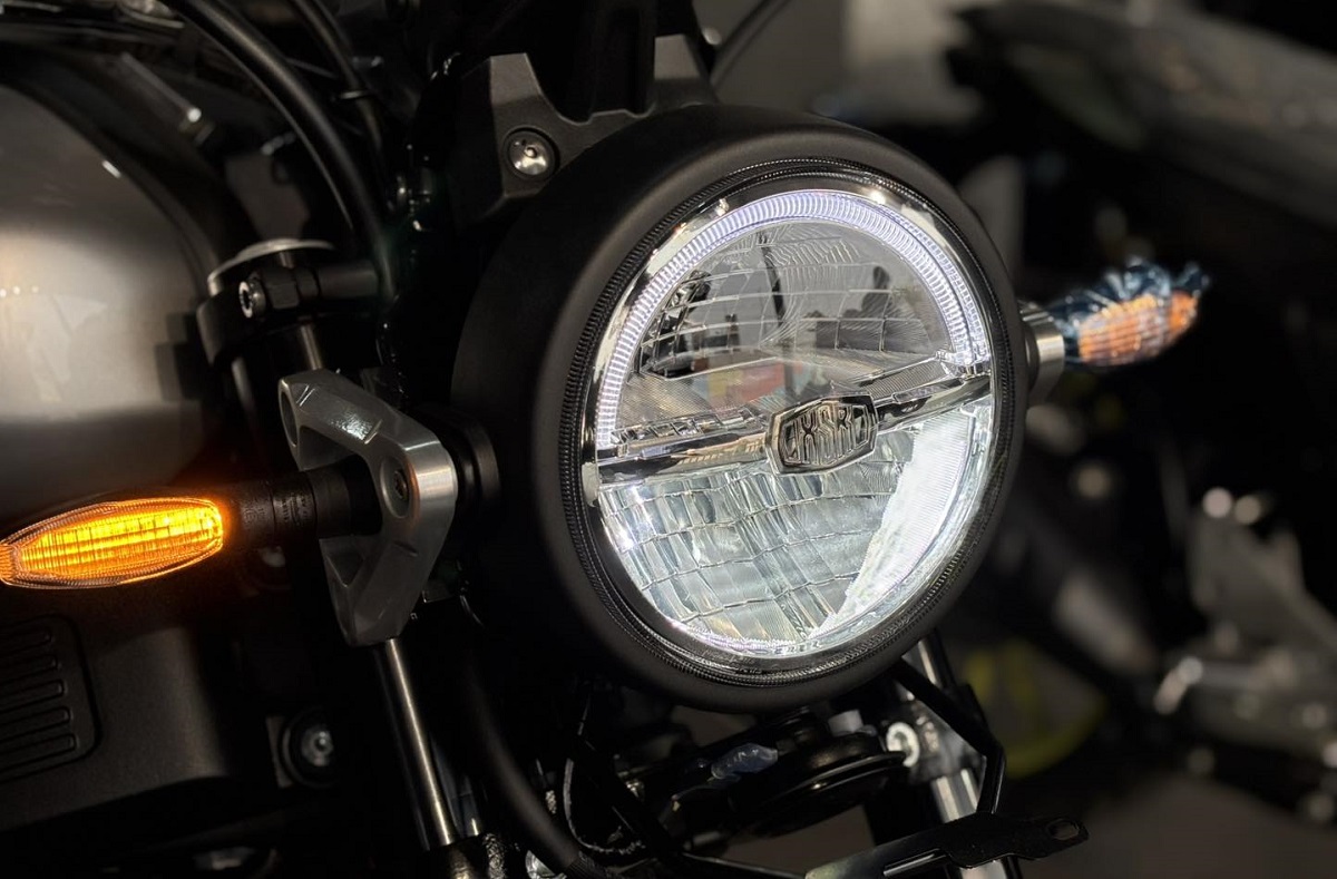 Yamaha ch&iacute;nh thức mở b&aacute;n &lsquo;vua c&ocirc;n tay&rsquo; 155cc mới gi&aacute; 29 triệu đồng: Chơi tất tay với Honda Winner R