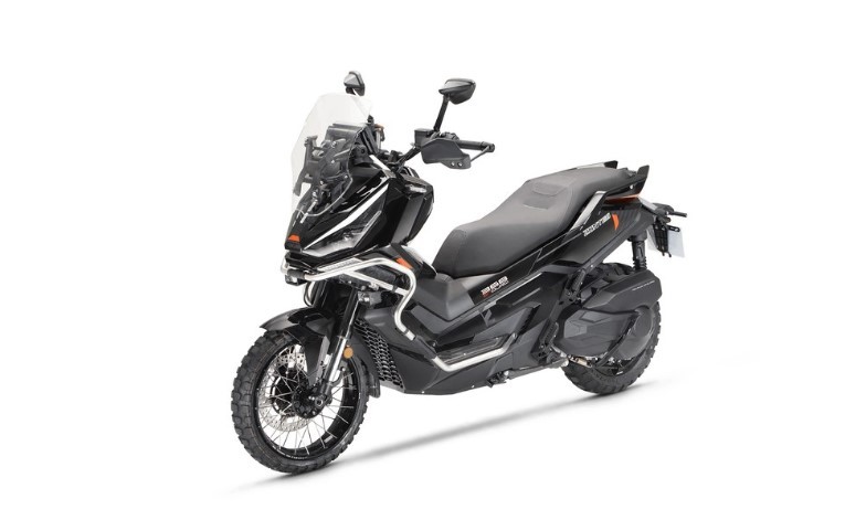 &lsquo;Qu&aacute;i th&uacute; xe ga&rsquo; 368cc mới &lsquo;tr&ecirc;n cơ&rsquo; Honda SH ch&iacute;nh thức ra mắt, trang bị cực đỉnh m&agrave; gi&aacute; 'si&ecirc;u rẻ' ảnh 3