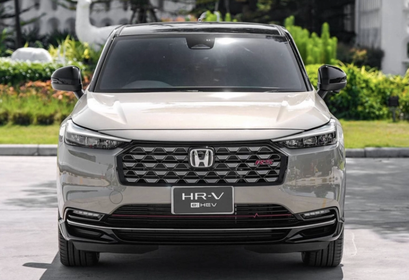 3honda-hr-v-ehev-rs-duoc-vinh-danh-xe-do-thi-xanh-cua-nam-2025-ghi-dau-an-manh-o-mang-hybrid-1766548981.png