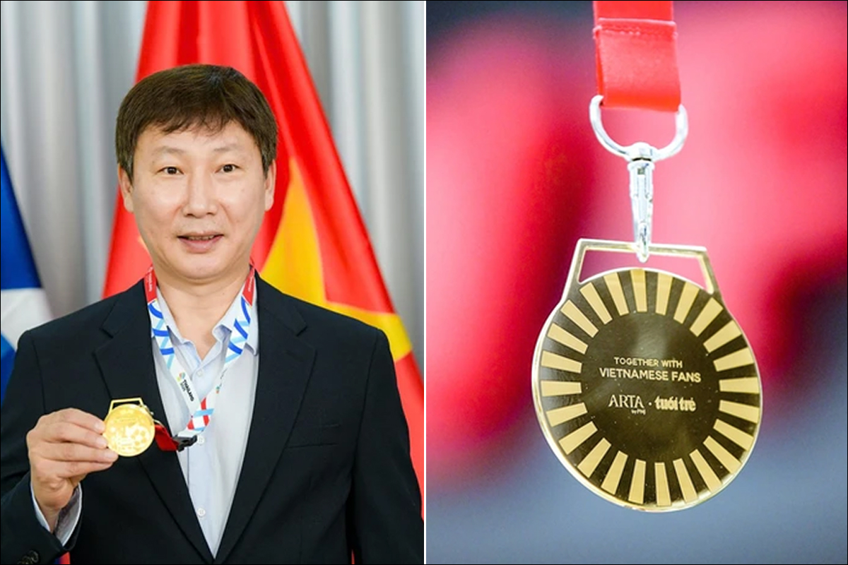Đưa ĐT Việt Nam trở lại đỉnh cao, HLV Kim Sang-sik bất ngờ nhận HCV trị gi&aacute; nửa tỷ sau SEA Games 33