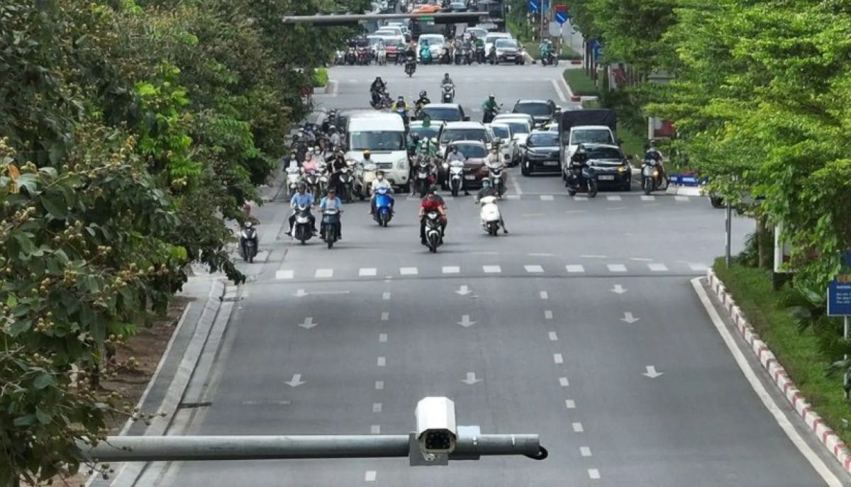 H&agrave; Nội: Gần 100 trường hợp vi phạm giao th&ocirc;ng trong 24h phải nộp phạt nguội theo Nghị định 168