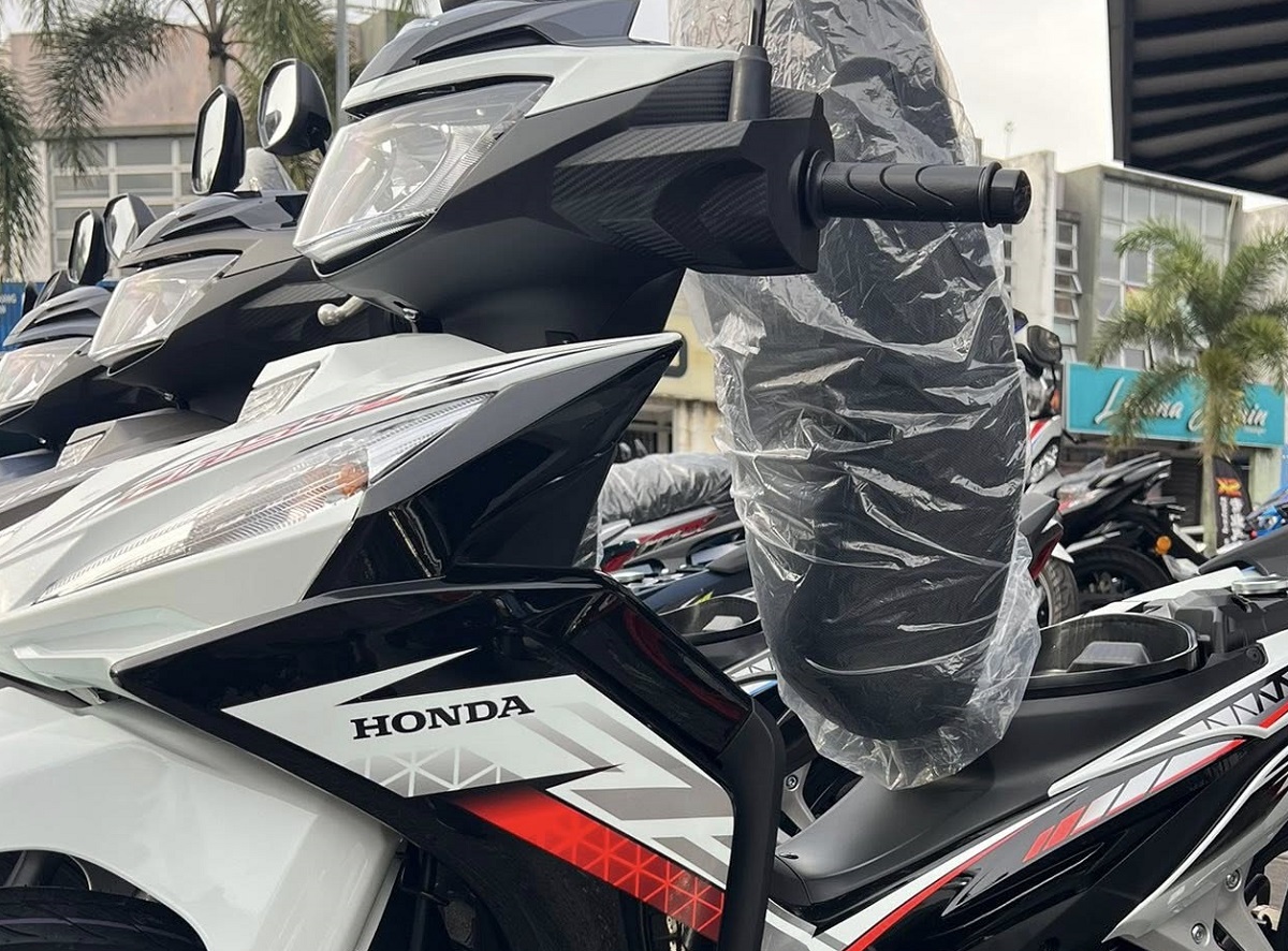 Honda ch&iacute;nh thức mở b&aacute;n &lsquo;&ocirc;ng ho&agrave;ng xe số&rsquo; 125cc mới gi&aacute; 35 triệu đồng: Chất hơn Wave Alpha v&agrave; Future