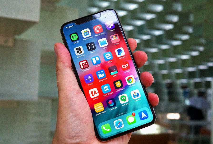 iPhone XS Max ngang m&aacute;y Android gi&aacute; rẻ, vẫn c&oacute; camera xịn ngang iPhone 17 mới, đủ ngon v&agrave;i năm tới