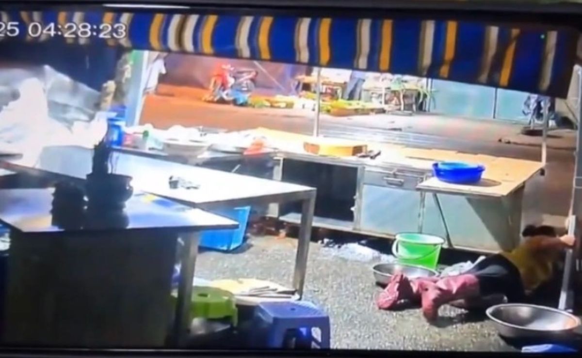 L&agrave;m r&otilde; nguy&ecirc;n nh&acirc;n vụ một người phụ nữ bất ngờ bị điện giật tử vong trong l&uacute;c b&agrave;y h&agrave;ng tại TP.HCM