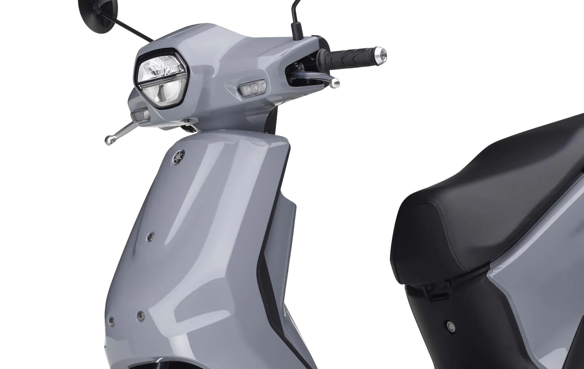 Tin xe m&aacute;y 25/12: Yamaha mở b&aacute;n &lsquo;&aacute;t chủ b&agrave;i&rsquo; xe ga mới gi&aacute; rẻ 23 triệu đồng, đại chiến Honda Vision