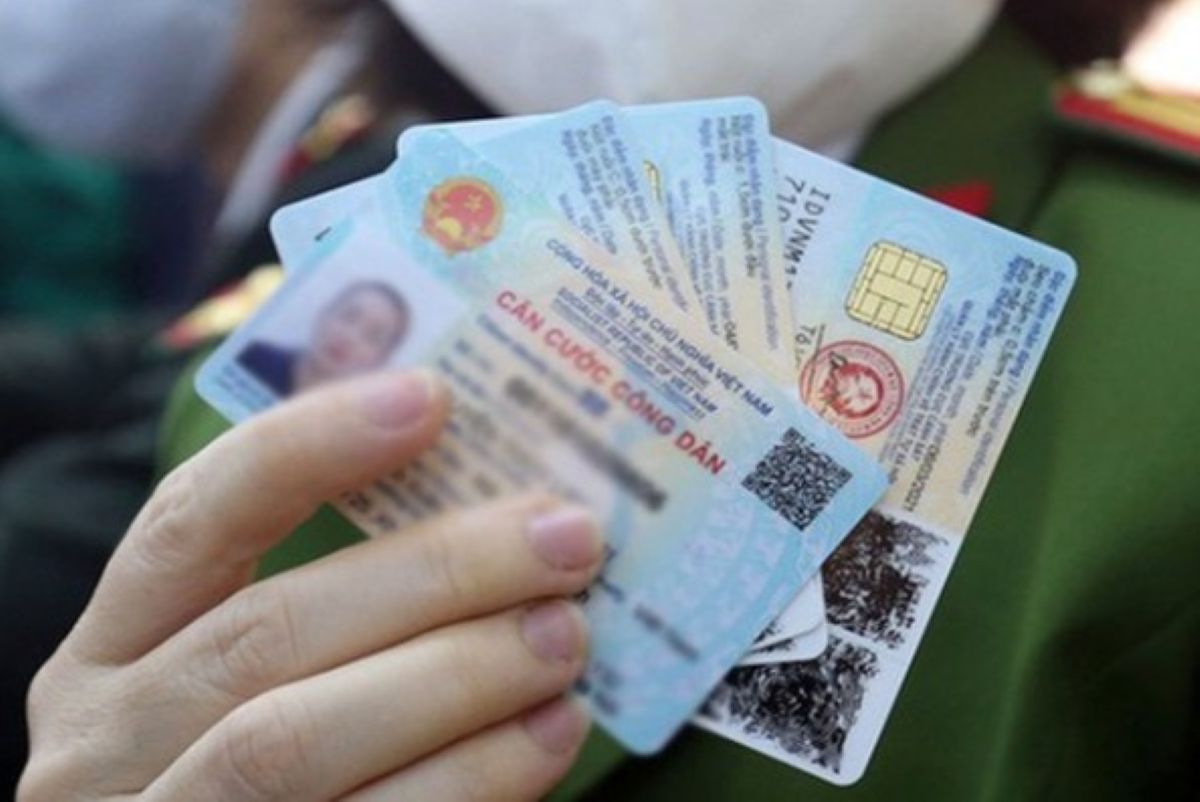 Danh s&aacute;ch nh&oacute;m người phải đổi CCCD trong năm 2026 để tr&aacute;nh bị phạt tiền, t&agrave;i khoản ng&acirc;n h&agrave;ng bị kh&oacute;a