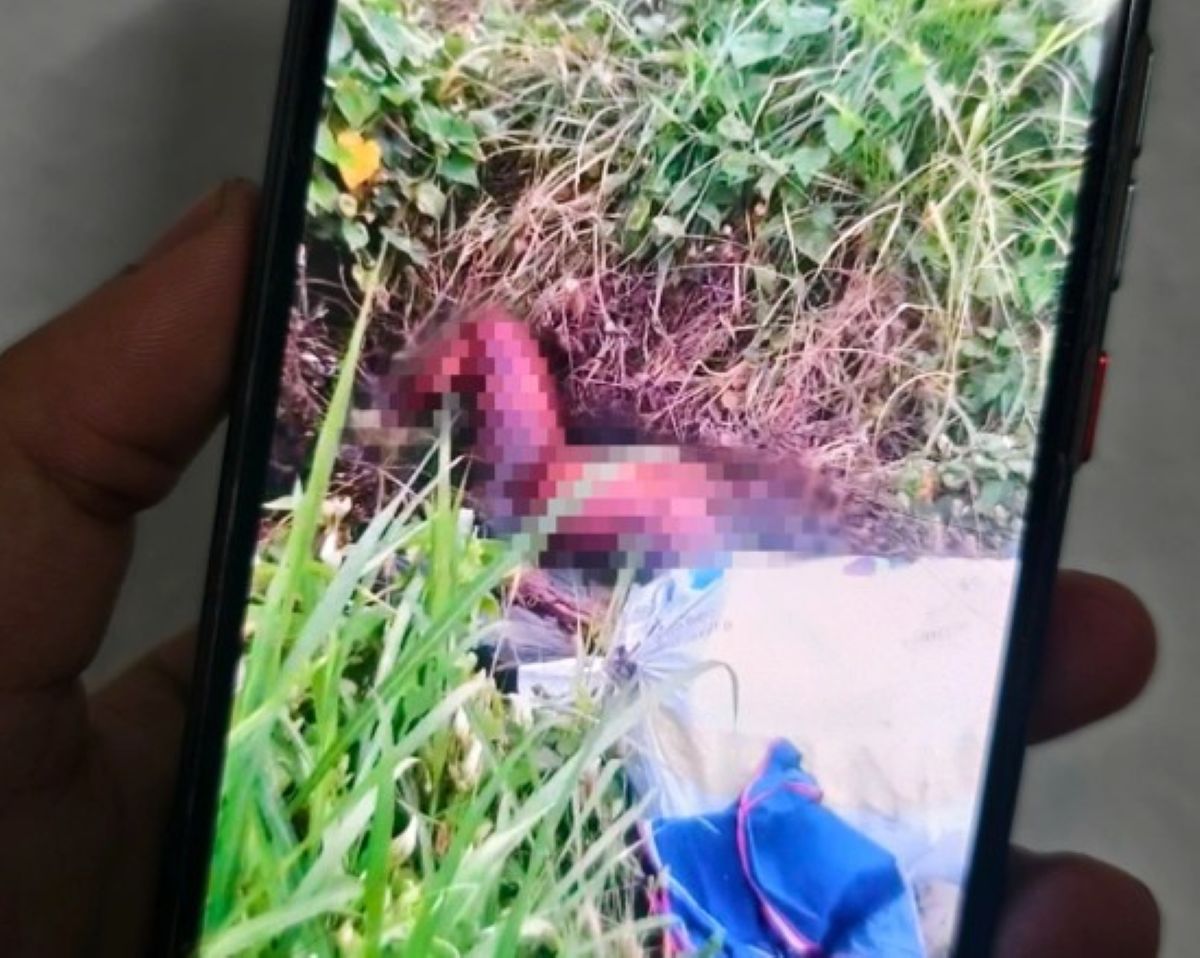 Hiện trường ph&aacute;t hiện thi thể người đ&agrave;n &ocirc;ng kh&ocirc;ng mặc g&igrave; ở TP.HCM v&agrave; chiếc bao tải trắng b&iacute; ẩn