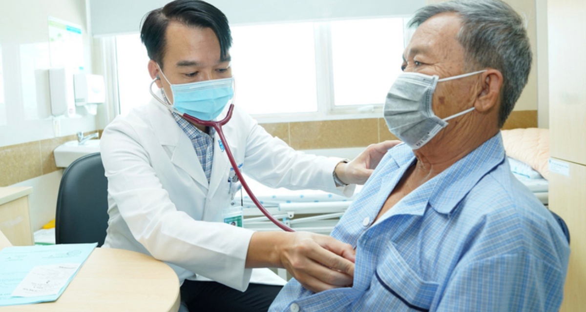 Tiến gần mục ti&ecirc;u miễn viện ph&iacute; cơ bản, Bộ Y tế h&eacute; lộ lộ tr&igrave;nh điều chỉnh BHYT 2026 khiến h&agrave;ng triệu người chờ đợi