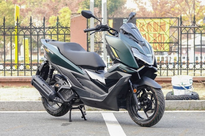 &lsquo;Kẻ hủy diệt Honda Air Blade&rsquo; chốt gi&aacute; b&aacute;n chỉ 44 triệu đồng, dễ h&uacute;t kh&aacute;ch với trang bị xịn như SH ảnh 1