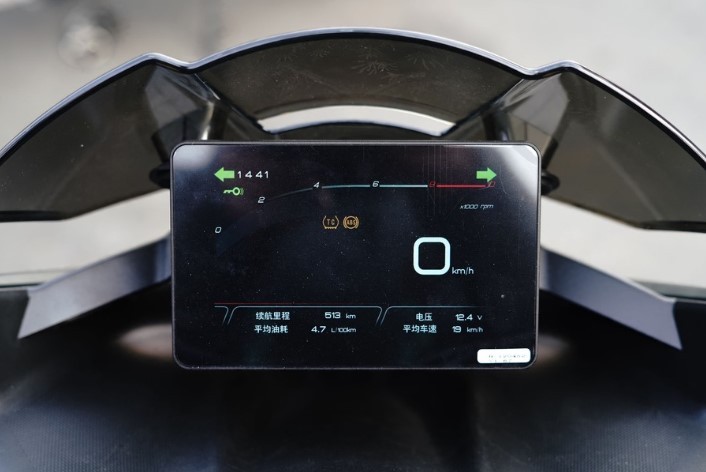 &lsquo;Kẻ hủy diệt Honda Air Blade&rsquo; chốt gi&aacute; b&aacute;n chỉ 44 triệu đồng, dễ h&uacute;t kh&aacute;ch với trang bị xịn như SH ảnh 6