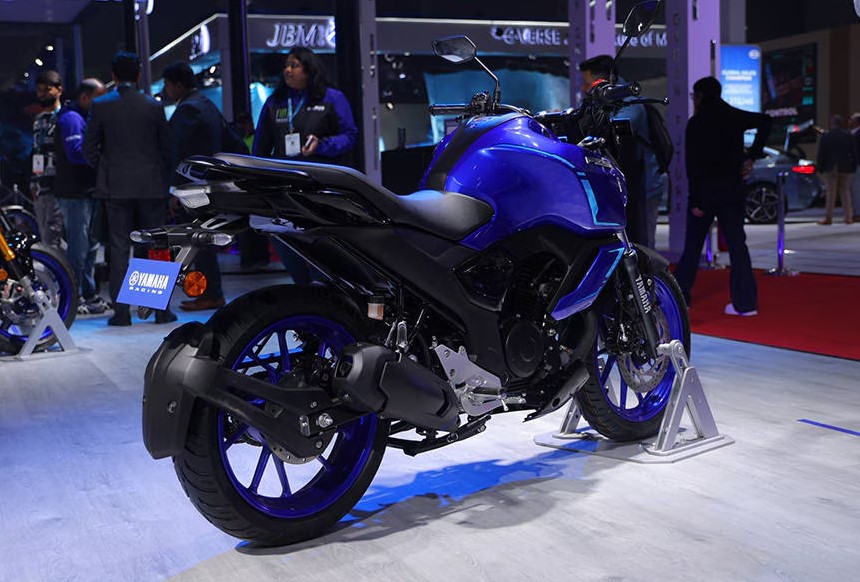 Yamaha nhận cọc &lsquo;vua c&ocirc;n tay&rsquo; 150cc mới gi&aacute; 77 triệu đồng, trang bị &aacute;t v&iacute;a Exciter v&agrave; Honda Winner R