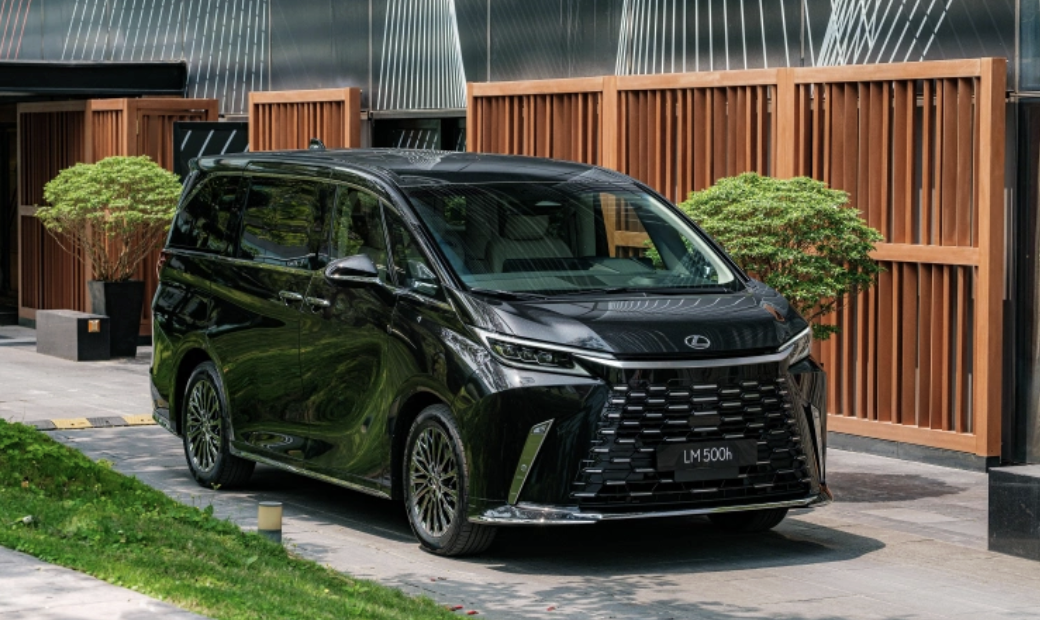 Điểm tin &ocirc; t&ocirc; 31/12: &Ocirc; t&ocirc; điện gi&aacute; chỉ bằng SH Mode g&acirc;y sốc, Lexus triệu hồi hơn 2.700 xe 