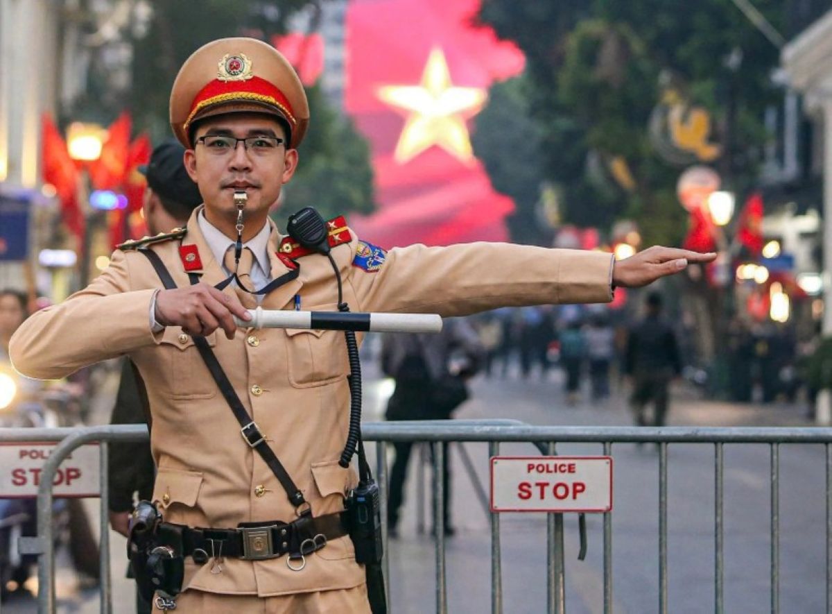 Chi tiết lịch cấm đường 3 ng&agrave;y đầu năm 2026 tại H&agrave; Nội: Lưu &yacute; thời gian v&agrave;  2 tuyến đường ch&iacute;nh