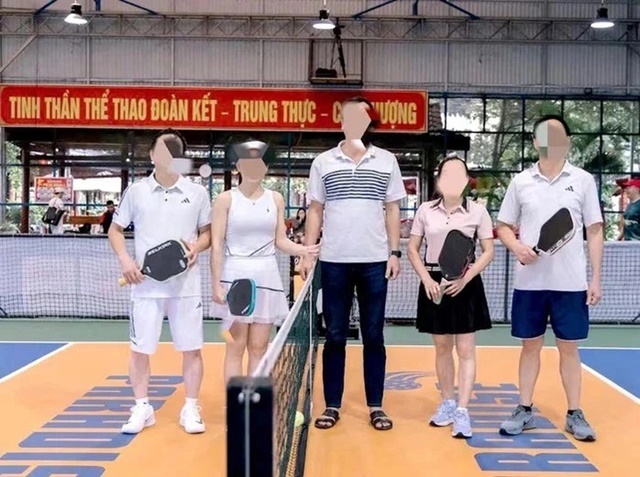 C&aacute;i kết đắng cho b&iacute; thư x&atilde; bị \'tố\' bỏ lớp bồi dưỡng đi đ&aacute;nh giải &lsquo;Pickleball t&igrave;nh y&ecirc;u U90+&rsquo;