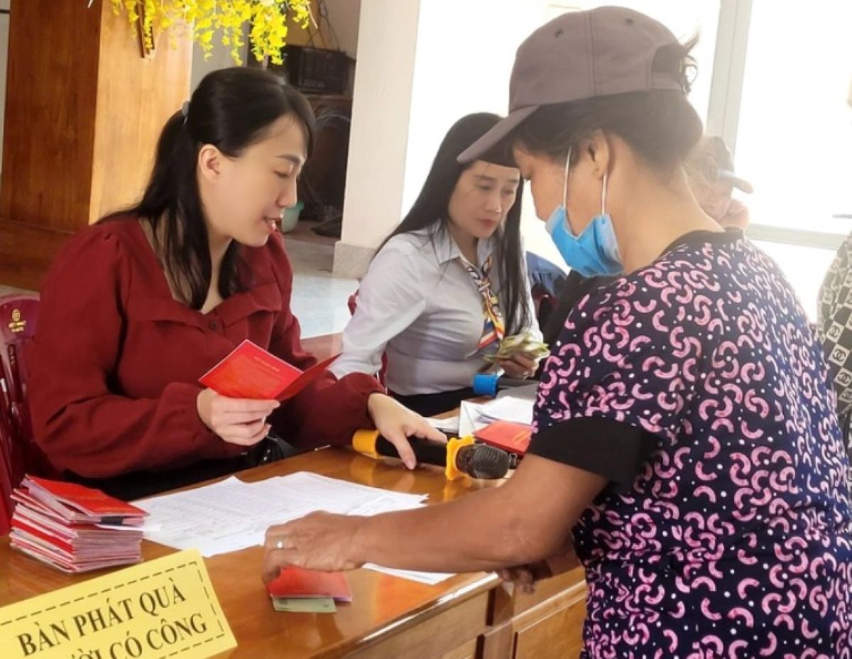  Tin vui: Một tỉnh c&oacute; gần 170.000 người được nhận qu&agrave; Tết 400.000 đồng