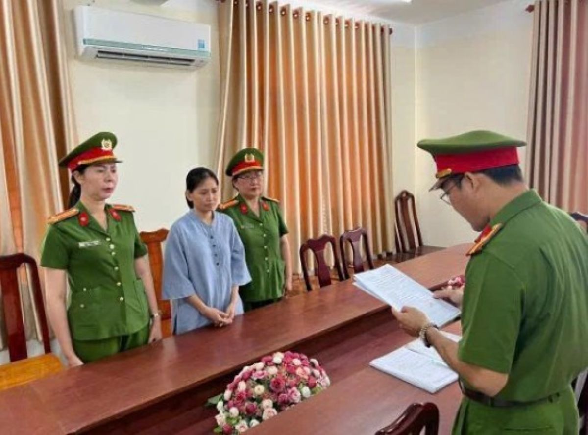 T&oacute;m gọn đ&ocirc;i nam nữ \'Đ&agrave;o Đảo\' chiếm đoạt tiền hụi l&ecirc;n đến h&agrave;ng tỷ đồng qua ứng dụng Zalo 