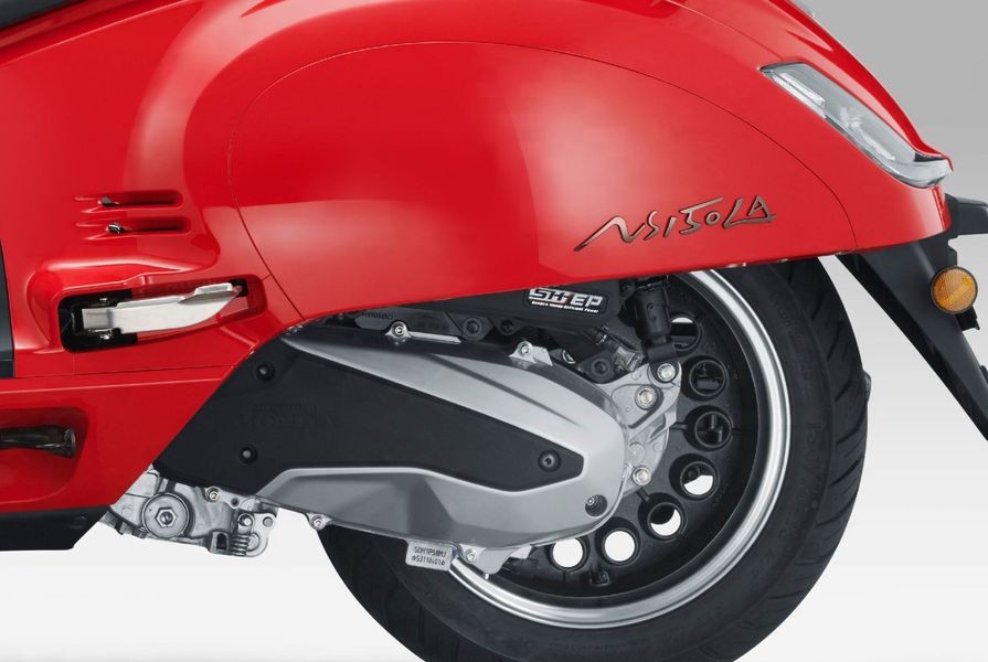 Qu&ecirc;n SH Mode đi, Honda ch&iacute;nh thức ra mắt &lsquo;vua xe ga&rsquo; mới tinh gi&aacute; 59,6 triệu đồng, xịn hơn Air Blade ảnh 3