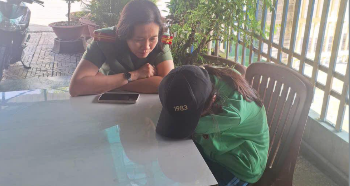 Ph&aacute;t hiện thiếu nữ 13 tuổi c&oacute; biểu hiện bất ổn, định tự tử tr&ecirc;n cầu ở Cần Thơ, c&ocirc;ng an nhanh ch&oacute;ng can thiệp