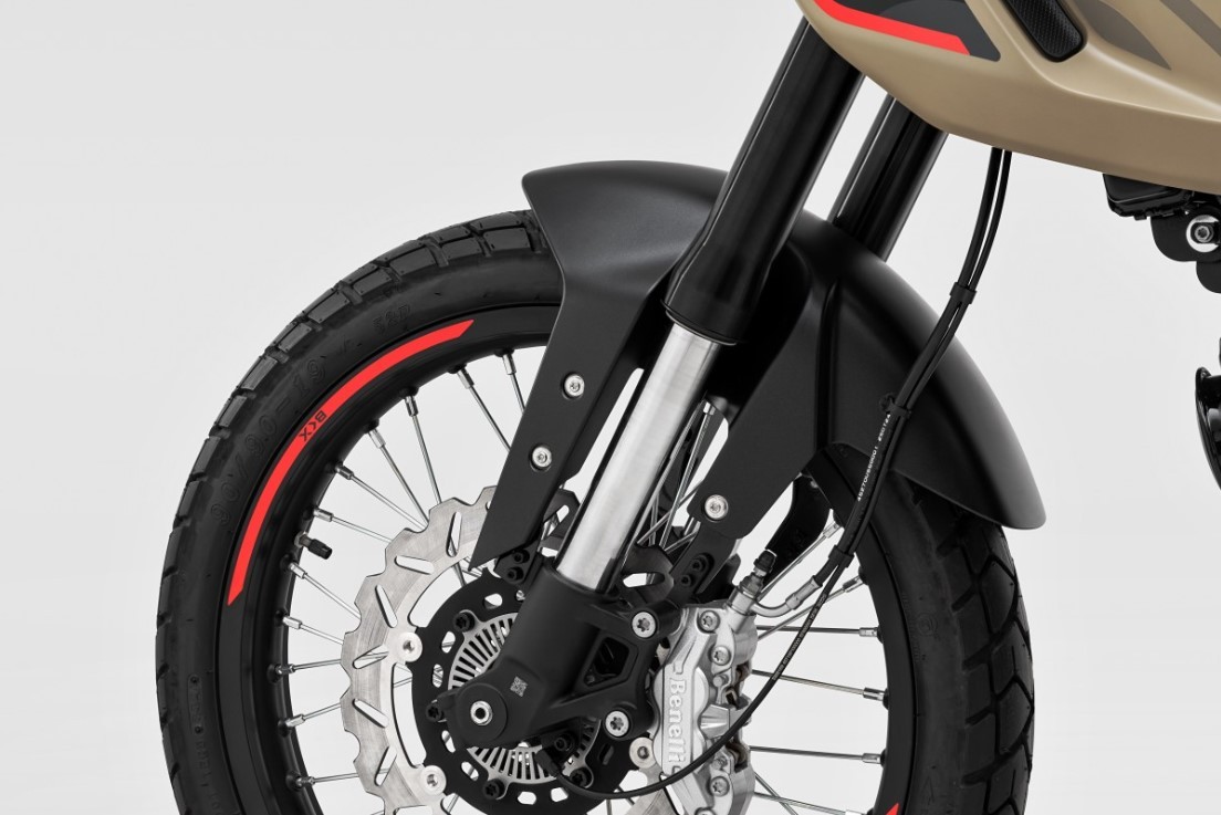 Ch&iacute;nh thức ra mắt &lsquo;vua c&ocirc;n tay&rsquo; mới c&oacute; ABS 2 k&ecirc;nh ăn đứt cả Yamaha Exciter v&agrave; Honda Winner R, gi&aacute; rẻ ảnh 9