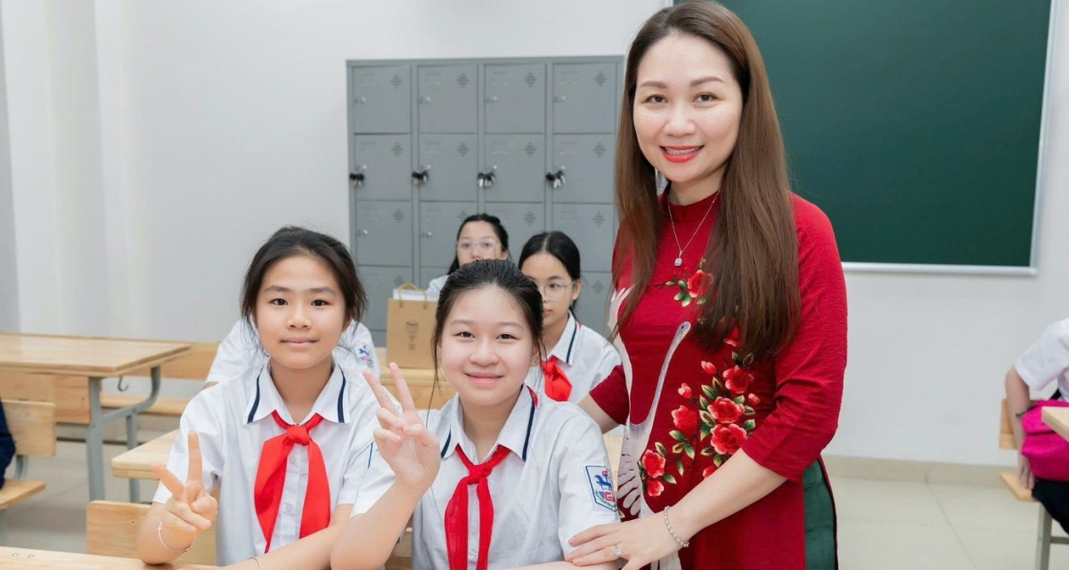 Thưởng Tết gi&aacute;o vi&ecirc;n tăng kỷ lục, c&oacute; nơi l&ecirc;n 16-17 triệu đồng: Trường hợp n&agrave;o được hưởng?