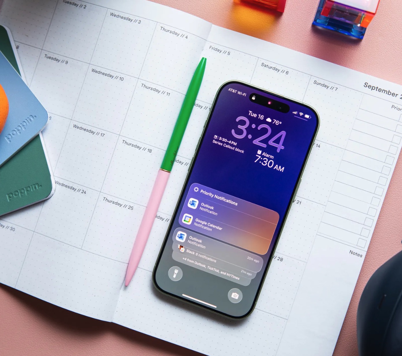 Đ&acirc;y l&agrave; chiếc iPhone đ&aacute;ng mua nhất 2025, m&aacute;y cũ giờ đ&atilde; giảm hơn 6 triệu đồng, chốt ngay chơi Tết 2026!