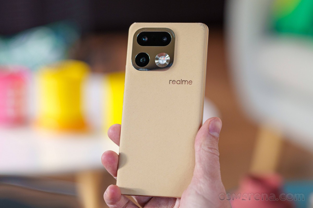 Mở hộp, tr&ecirc;n tay Realme 16 Pro+: Vua nhiếp ảnh tầm trung gi&aacute; rẻ bằng nửa Galaxy S25 Ultra