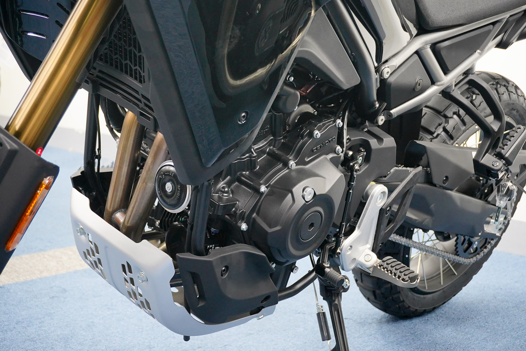 &lsquo;Vua c&ocirc;n tay&rsquo; mới cập bến đại l&yacute; Việt với gi&aacute; mềm, trang bị lấn &aacute;t Yamaha Exciter v&agrave; Honda Winner R