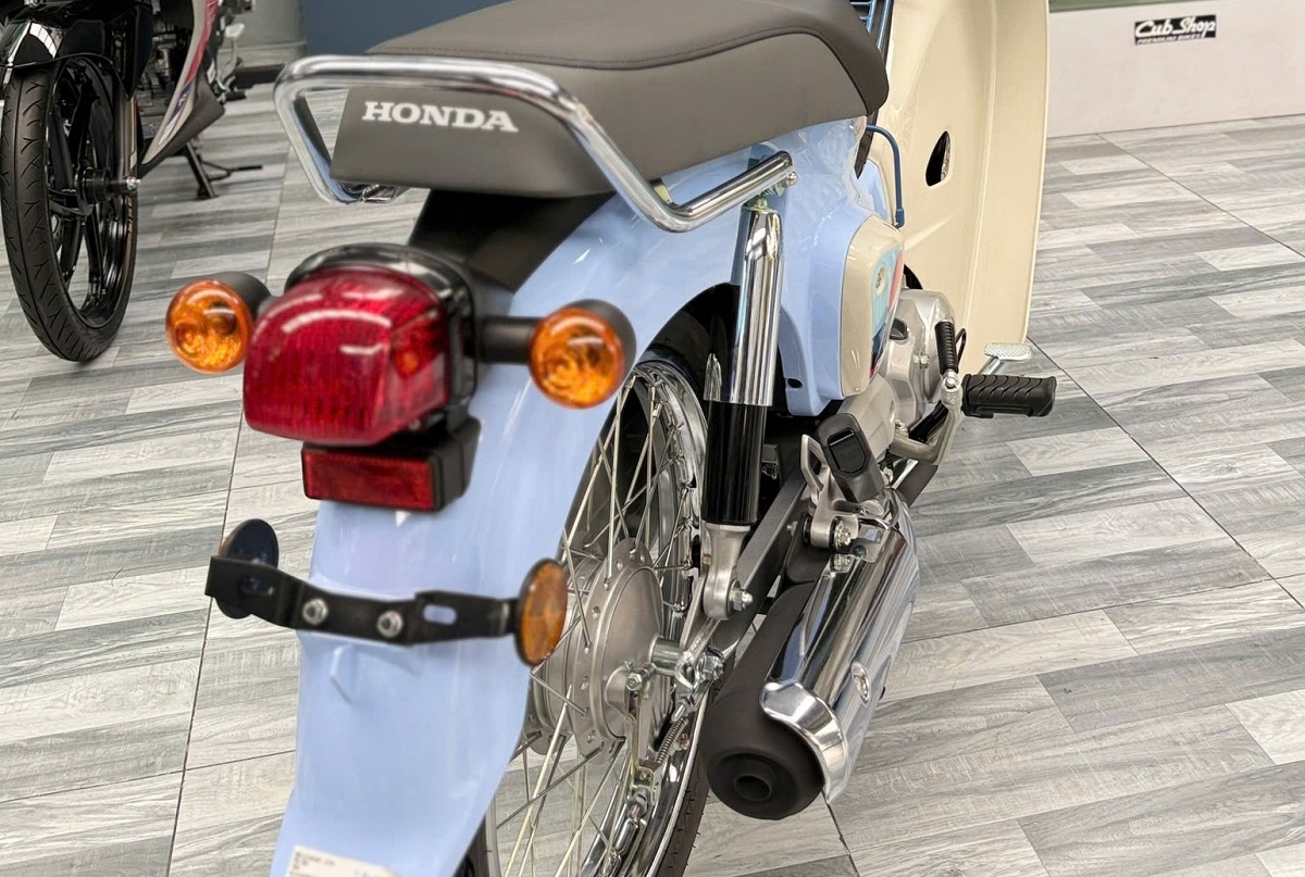 Tin xe m&aacute;y 12/1: &lsquo;Huyền thoại xe số&rsquo; 110cc nhập Th&aacute;i của Honda về Việt Nam, thiết kế \'n&eacute;t\' hơn Future