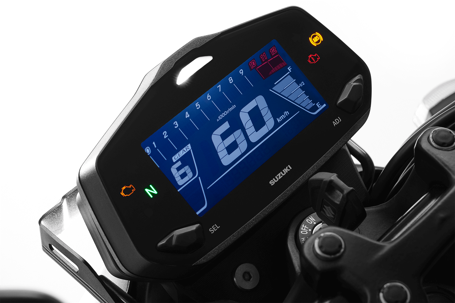 &lsquo;Đ&egrave; bẹp&rsquo; Yamaha Exciter v&agrave; Honda Winner R, Suzuki ch&iacute;nh thức ra mắt &lsquo;vua c&ocirc;n tay&rsquo; 250cc gi&aacute; rẻ mới ảnh 5