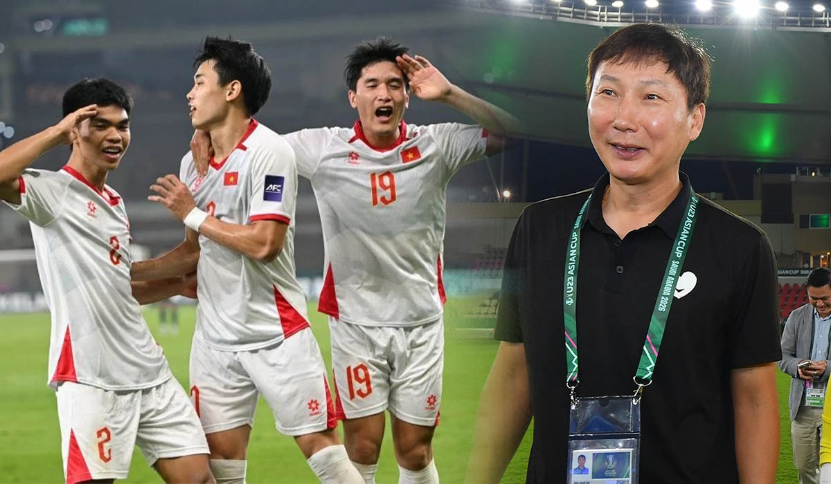 U23 Việt Nam nhận cảnh b&aacute;o trước trận Tứ kết, HLV Kim Sang-sik đứng ngồi kh&ocirc;ng y&ecirc;n