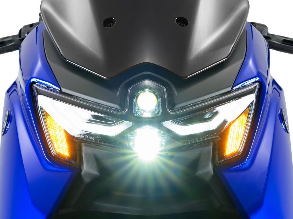 Yamaha ch&iacute;nh thức ra mắt &lsquo;vua xe ga&rsquo; mới với gi&aacute; b&aacute;n hấp dẫn, trang bị 'một 9 một 10' với Honda SH ảnh 2