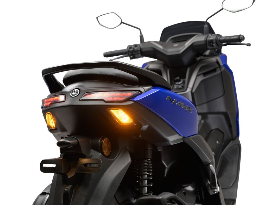 Yamaha ch&iacute;nh thức ra mắt &lsquo;vua xe ga&rsquo; mới với gi&aacute; b&aacute;n hấp dẫn, trang bị 'một 9 một 10' với Honda SH ảnh 3