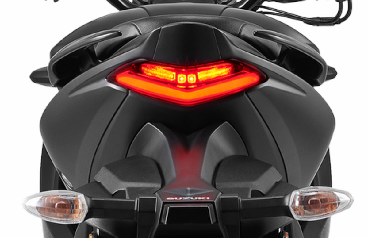 Suzuki ch&iacute;nh thức ra mắt &lsquo;vua c&ocirc;n tay&rsquo; mới gi&aacute; 45 triệu đồng: Chơi tới bến Honda Winner R v&agrave; Exciter