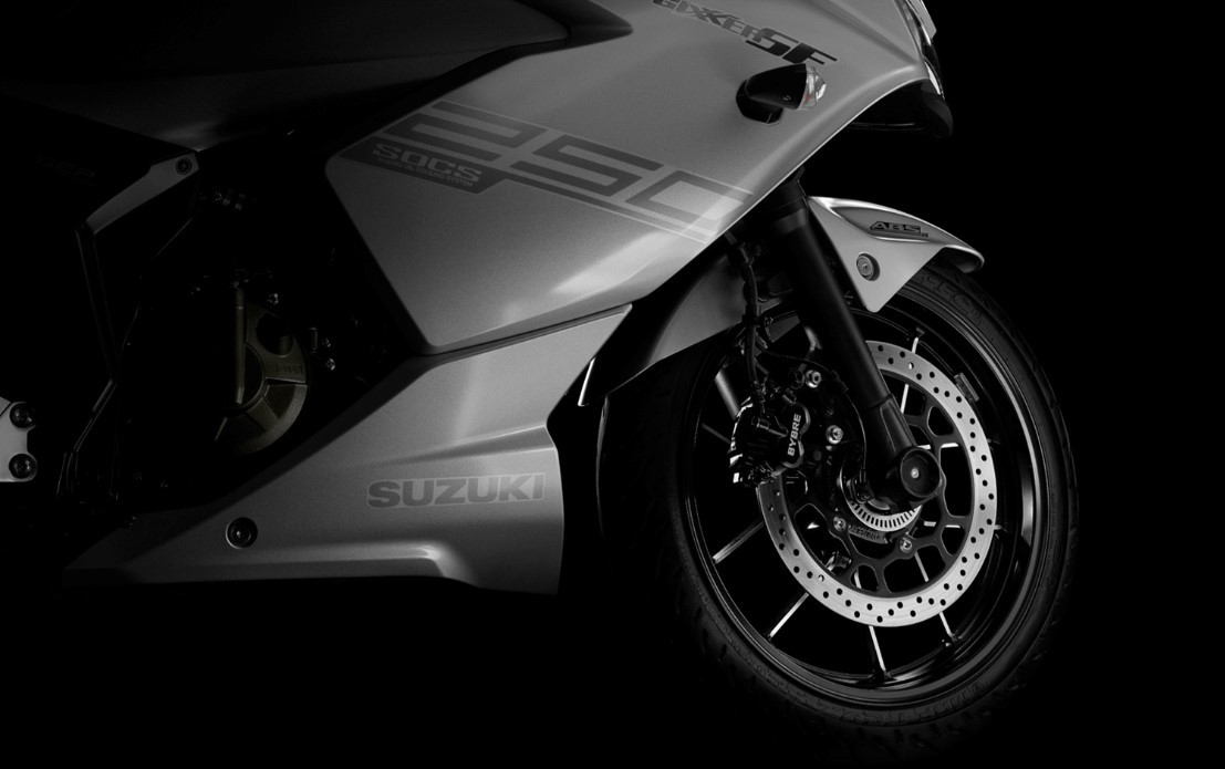 Suzuki ra mắt mẫu xe c&ocirc;n tay mới tuyệt đẹp, xịn hơn cả Honda Winner R v&agrave; Yamaha Exciter, gi&aacute; cực rẻ ảnh 5