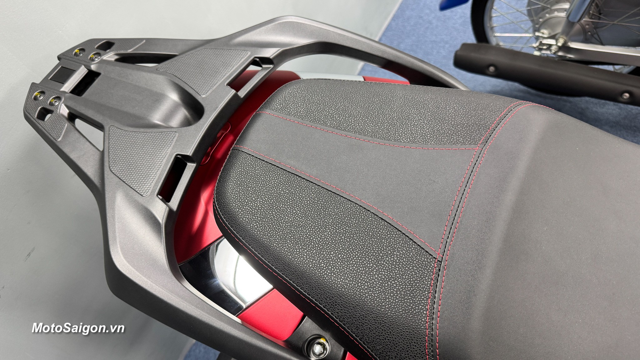Honda SH 150i phi&ecirc;n bản mới &lsquo;đẹp chưa từng c&oacute;&rsquo; bất ngờ về đại l&yacute; Việt, &lsquo;g&acirc;y sốt&rsquo; với mức gi&aacute; hấp dẫn ảnh 9