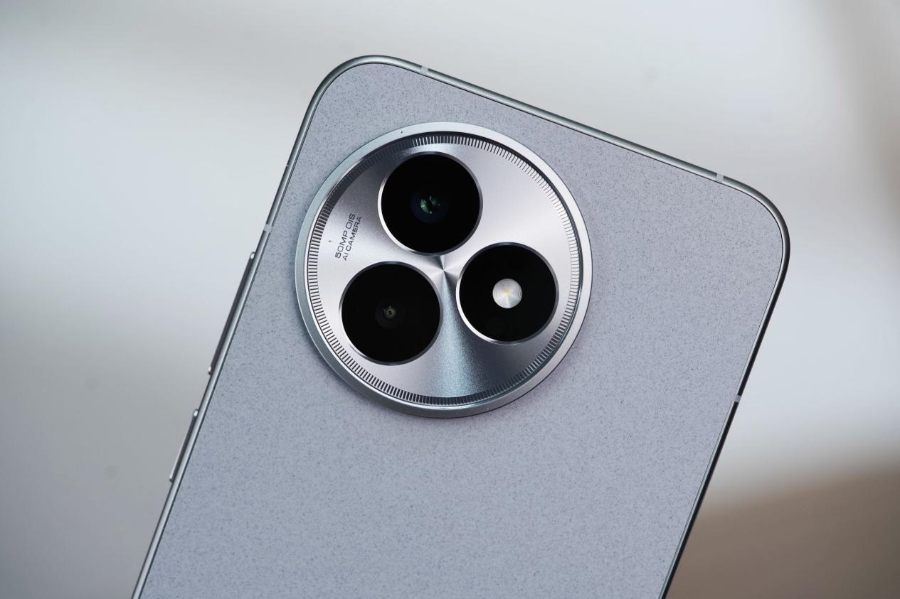 Đ&acirc;y l&agrave; flagship gaming mạnh như Galaxy S25 Ultra gi&aacute; rẻ nhất Việt Nam, thấp hơn cả iPhone 13