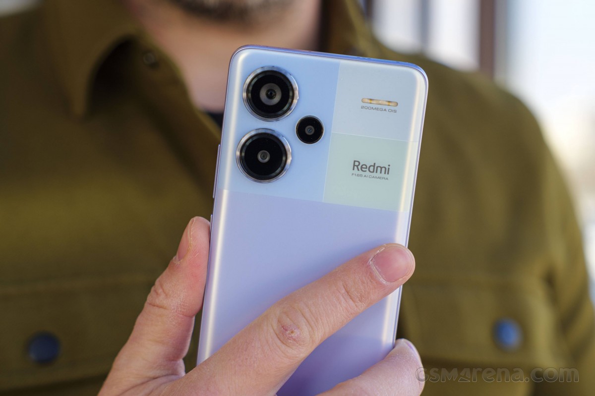 Bảng gi&aacute; Redmi Note 13: Bầy hổ tầm trung xả kho cực rẻ cho trang bị so k&egrave; iPhone 17, Galaxy A56